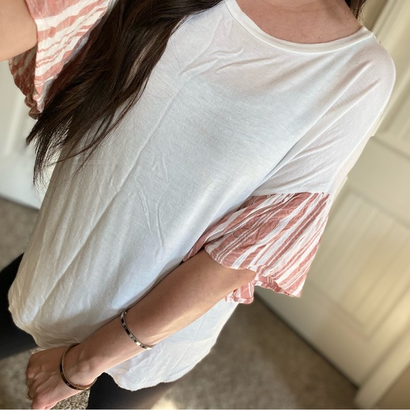 Promesa white flutter sleeve boutique top S - Picture 2 of 8